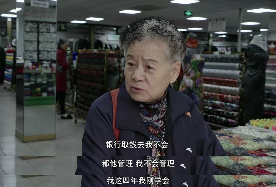 “是不是只有我，活得这么辛苦？”