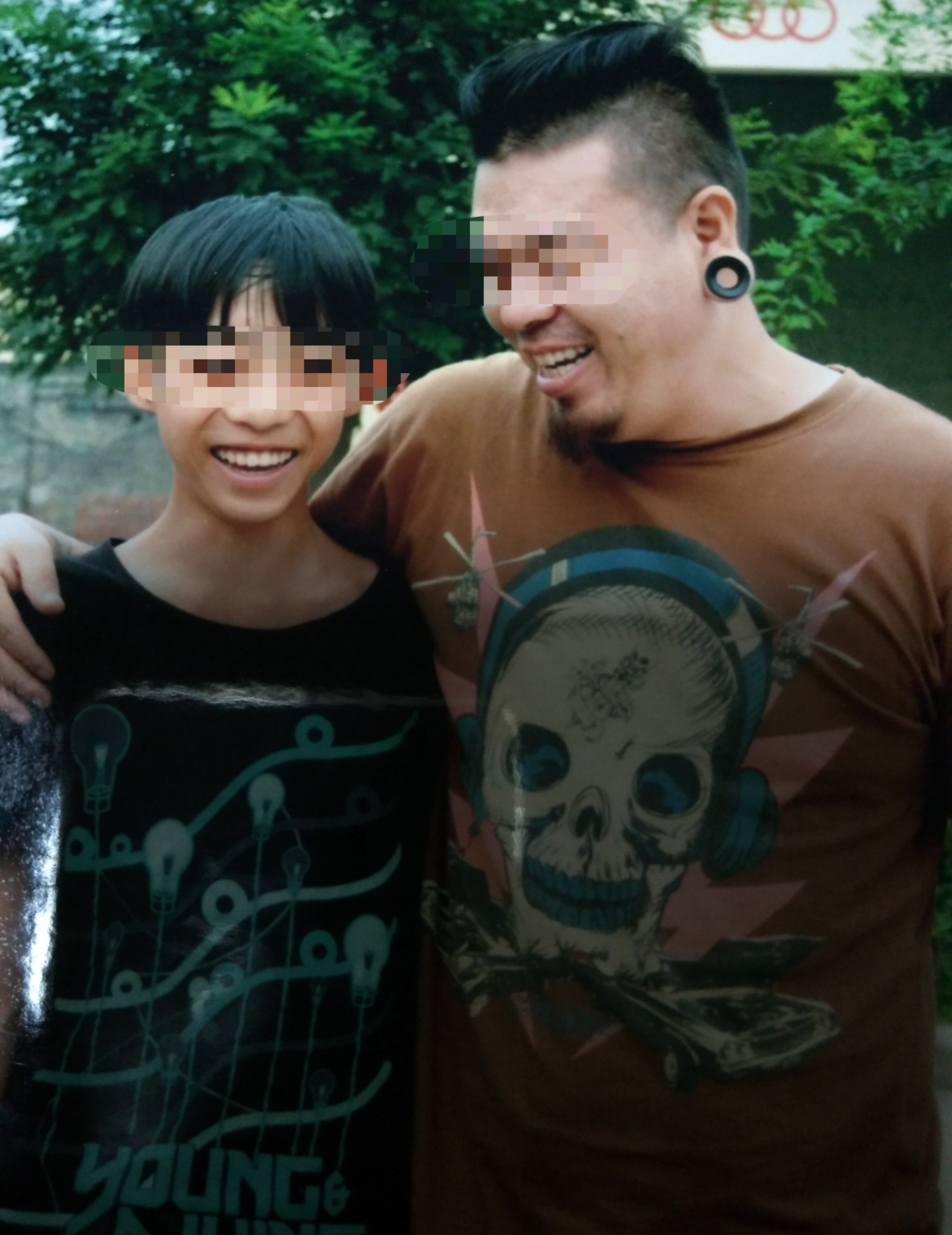 山西大同一大学生在宿舍自缢身亡，父亲：我孩子身高1米78，而上铺栏杆高1米7，不知道这种情况能不能自杀