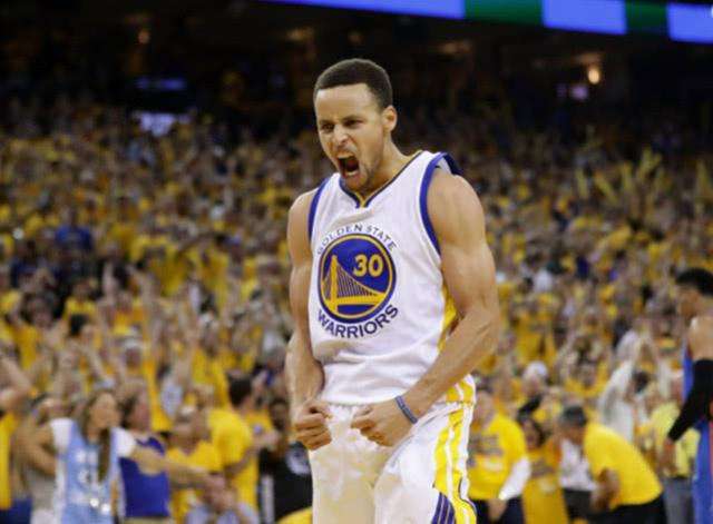 雷霆打勇士西决（16年西决抢七，库里轰36+5+8逆转雷霆，球迷：太疯狂）