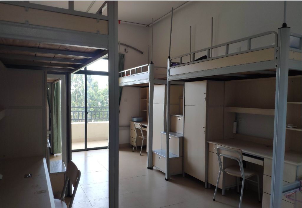 比招生简章还好使的“炫寝室”，空凋独卫还不贵，网友化身柠檬精