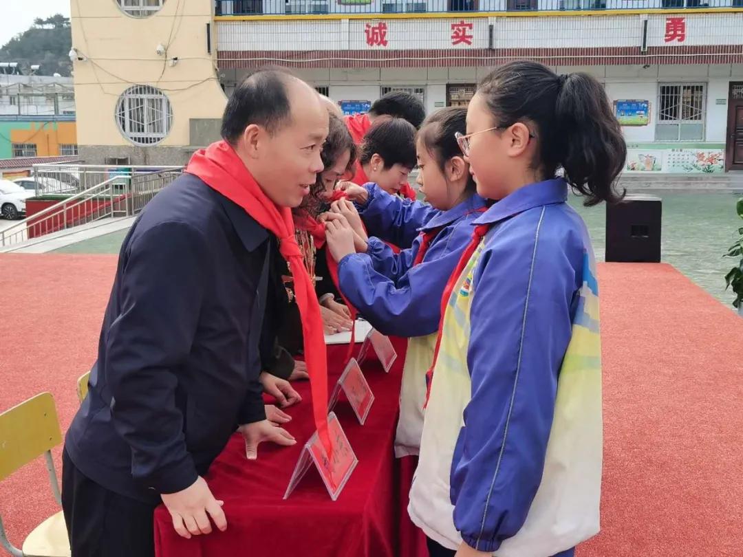 树魂立根 务实前行 延川县城关小学2020——2021学年度第一学期工作总结