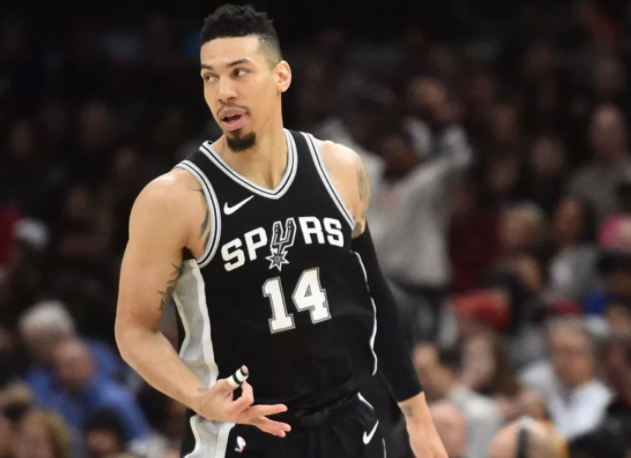 nba有哪些勵志的事（小人物的逆襲！盤點NBA最勵志的十大球星：一步一個腳印）