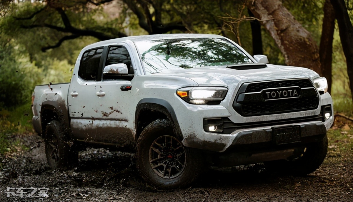丰田第3代塔科马皮卡来了，在美国已经卖疯，只要17.2万