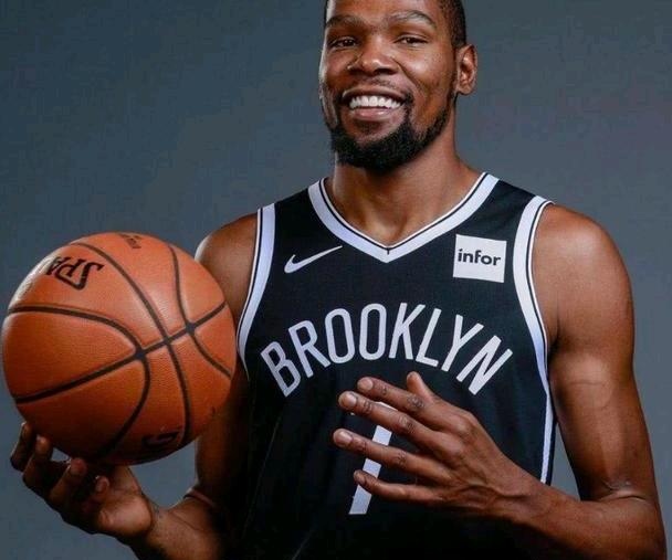 nba有哪些球星沒結婚（C羅女友疑似懷孕，是不是優秀的球星都不結婚，盤點NBA單身球星）