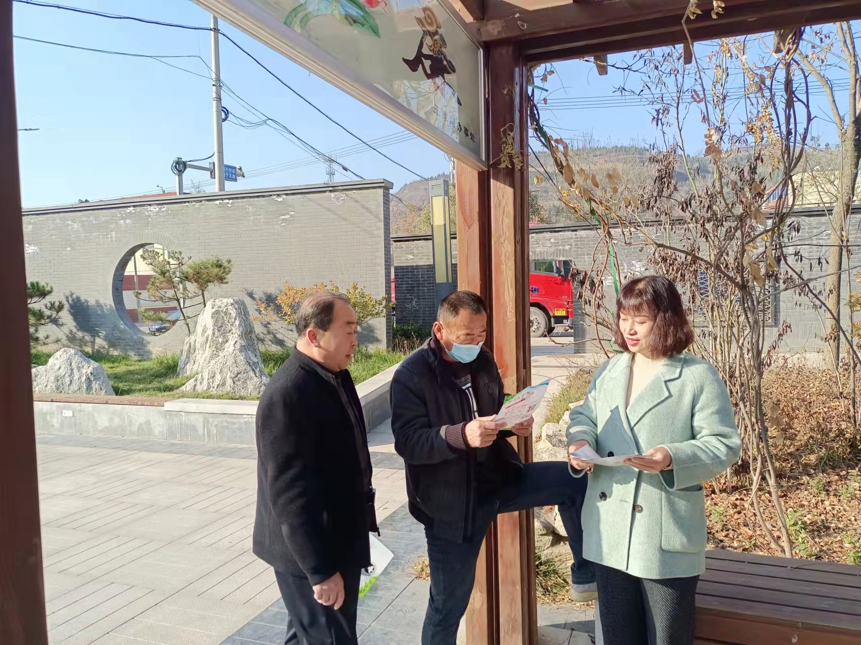 铜川市公安局王益区禁毒办：禁毒宣传进公园 营造禁毒好氛围