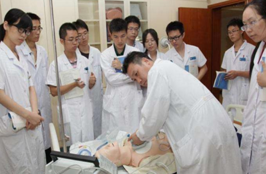 临床医学专业，“五年制”和“八年制”该如何选择，想学医要了解