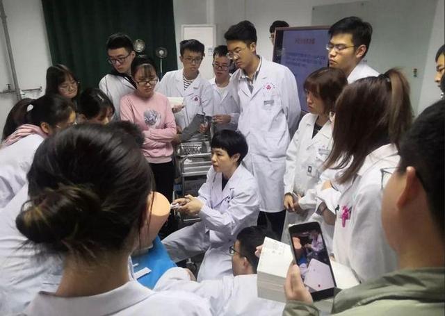 安徽江西两所医学院更名大学，分数或涨，准高考生留意