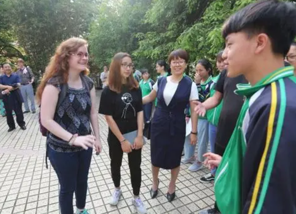俄罗斯女生用中文告白，通篇写成有趣段子，原谅我看后笑出了鹅叫