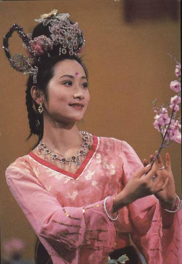 86版《西游记》中的十大美人，最美的是女儿国国王朱琳！