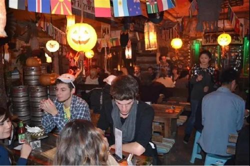 高利润的扎啤生意（年入8亿，藏在小酒馆里的大生意）