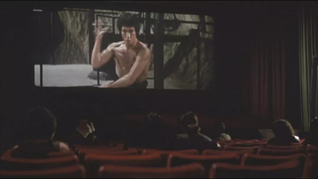 1976年，这个“怪房客”，让世界毛骨悚然