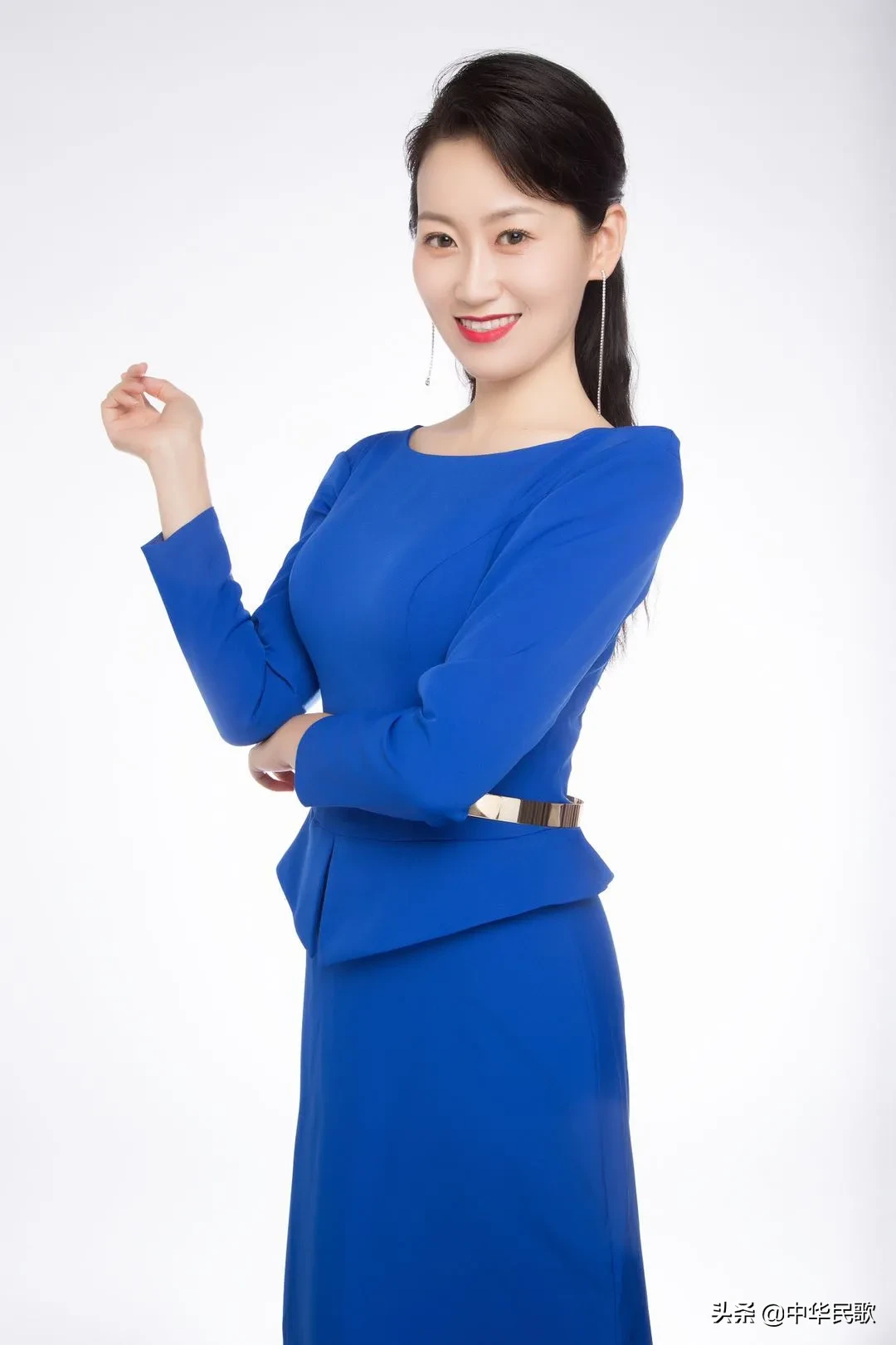 青年歌手陈旭演唱《教师的美》，情感真挚，不忘立德树人初心