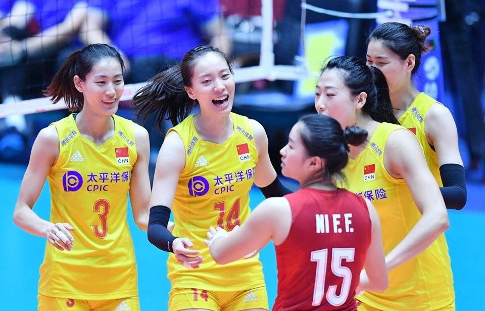 胡銘媛為什么落選女排世界杯（解讀一下：為何胡銘媛再次入圍中國女排集訓名單，鄭益昕卻落選）
