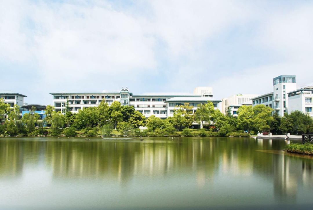 在重庆大学，有你向往的生活！