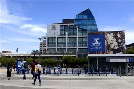 “我收到澳洲排名第一学校的offer啦!”