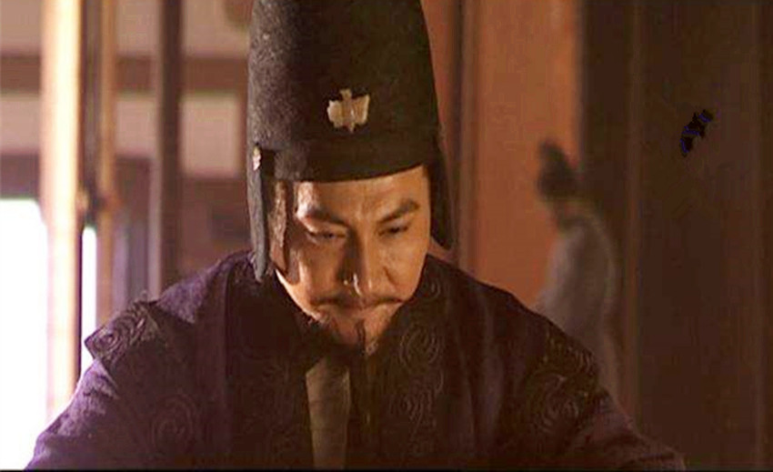 李世民表扬尉迟恭，幸亏你机灵，不然险些让我误杀一名忠臣