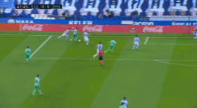 本泽马有没有手球（反超巴萨！皇马为这一刻苦等112天，齐祖握拳庆祝，西甲变天）