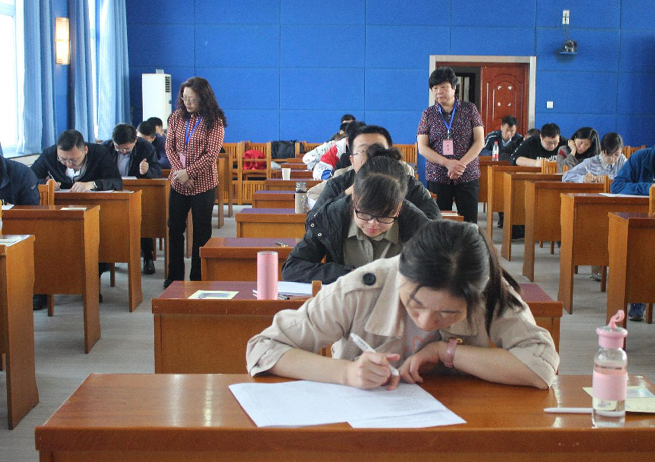 考研，与高考有3大不同点，为啥不能像高考一样？