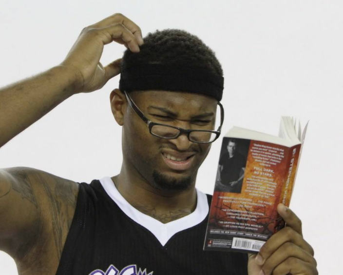 nba 為什么丟鞋子會(huì)技犯（考辛斯扔鞋砸中觀眾，裁判吹罰技犯引熱議，考神這次有點(diǎn)冤）
