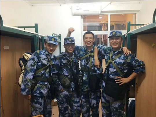 华中科技大学这4间寝室分住15个学霸：保研名校，开公司、拿专利，样样精通！