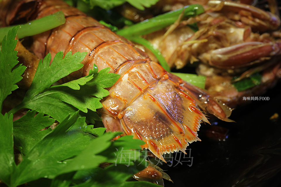 皮皮虾最好吃的做法，不是水煮和清蒸，教你正确做法，一盘吃不够