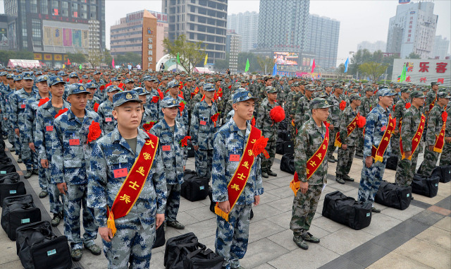 2021年下半年当兵，想去当海军可以吗？