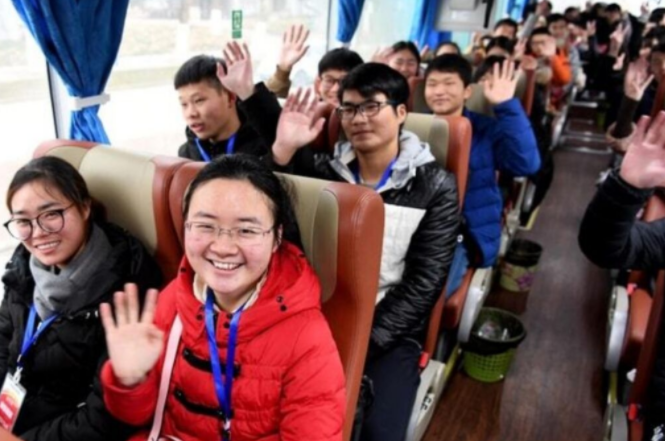 2021年各大高校放假通知，清华大学放假35天，同时有一个坏消息