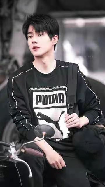 曾想从北舞退学，24岁成百亿明星，刘昊然为什么这么厉害