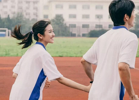 大学生“怀孕”现象接连不断，大四学姐道出真相，大一新生要避免