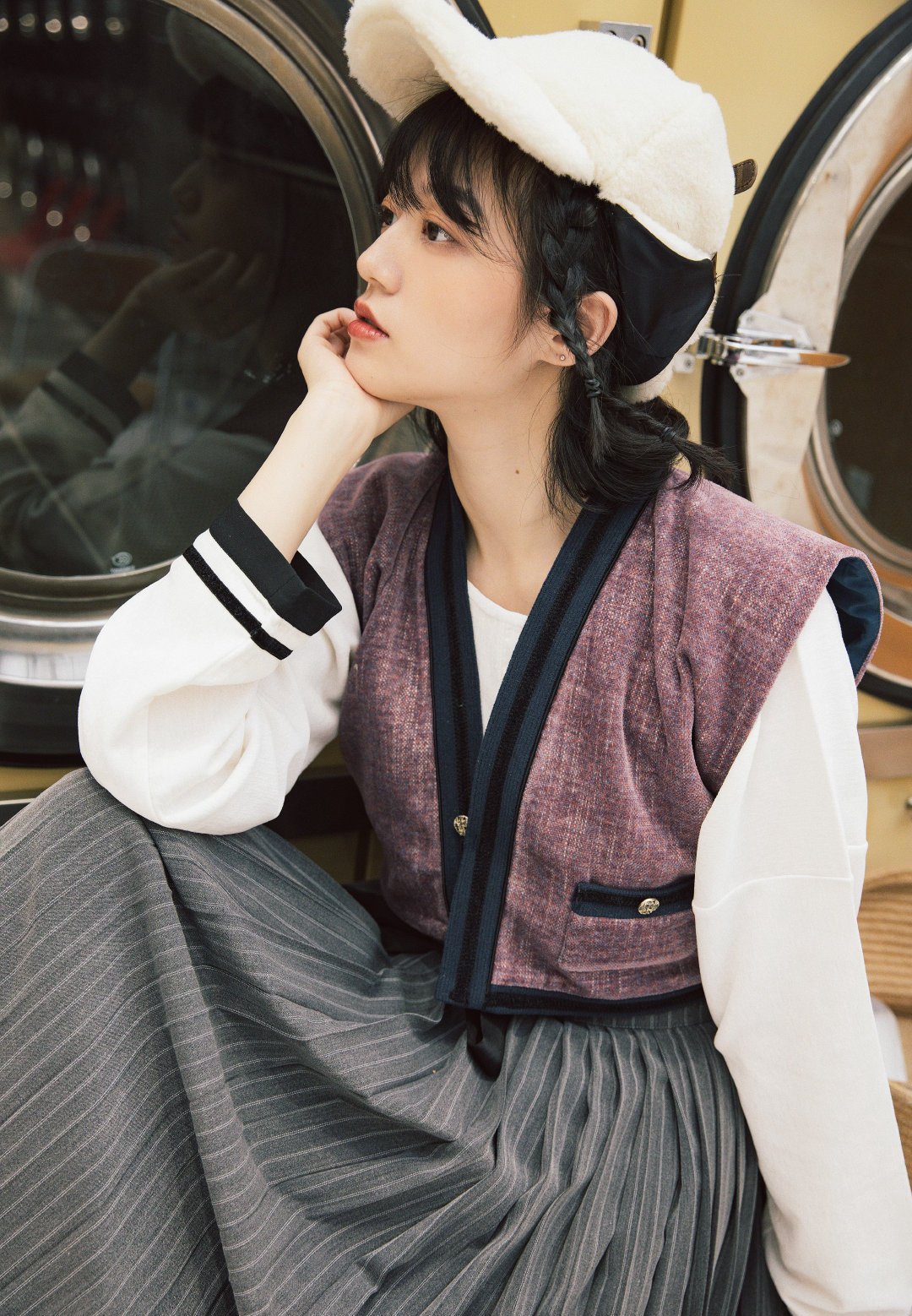 “学院风”汉服长什么样？不仅简约时尚，还很保暖，高级感十足