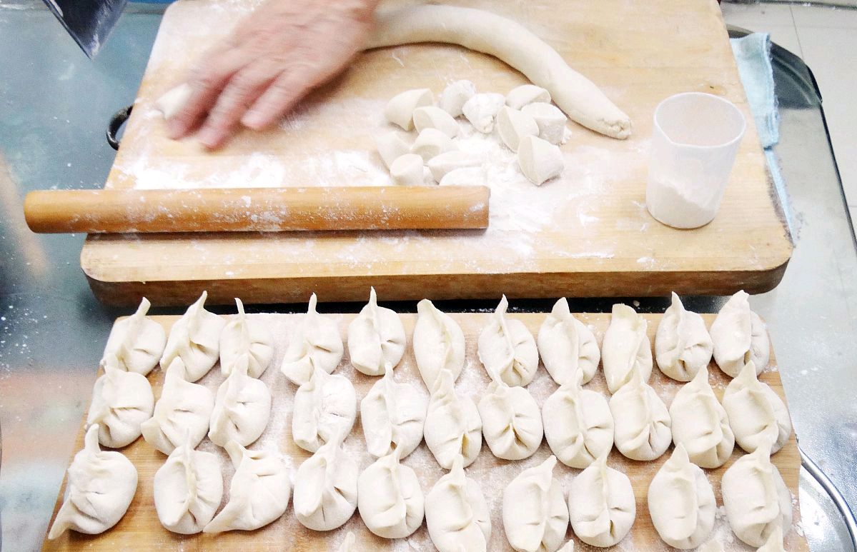 饺子皮怎么和面 饺子面水和面的比例-小螳螂百科网