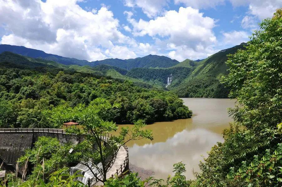 海南十大绝美景点，都是本地人最爱去的地方，或许你一个都没去过