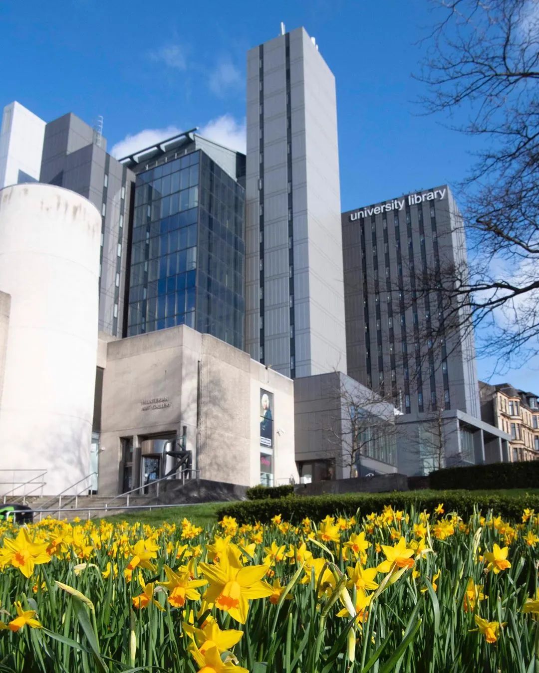 格拉斯哥大学：英国最古老大学，颜值与实力并存