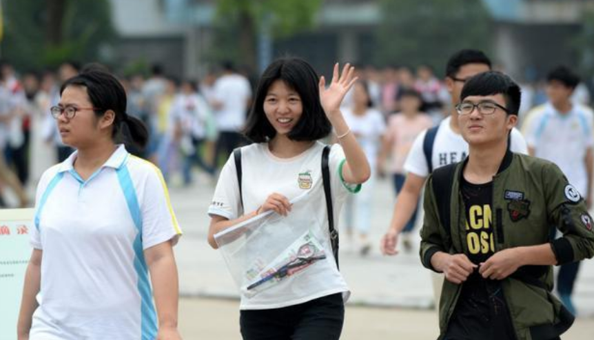 “专升本”和“复读”哪个是上本科捷径？多方考虑，后者优于前者