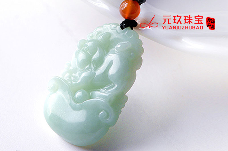 玉石翡翠十二生肖属相的美好寓意