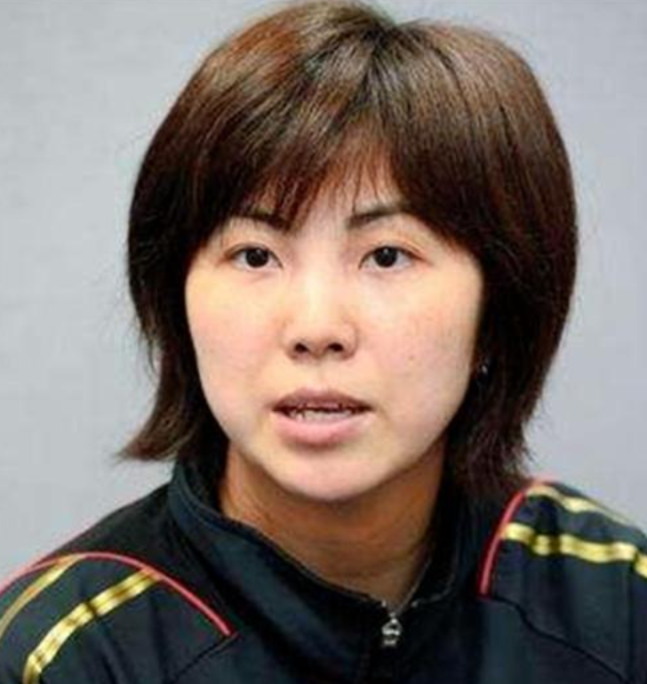 苏薇个人资料及家庭背景(苏薇个人简历) - 盾灵网