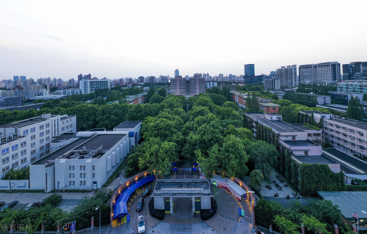 美术艺考生报考同济大学难吗？如果具备这3个方面的优势建议报考