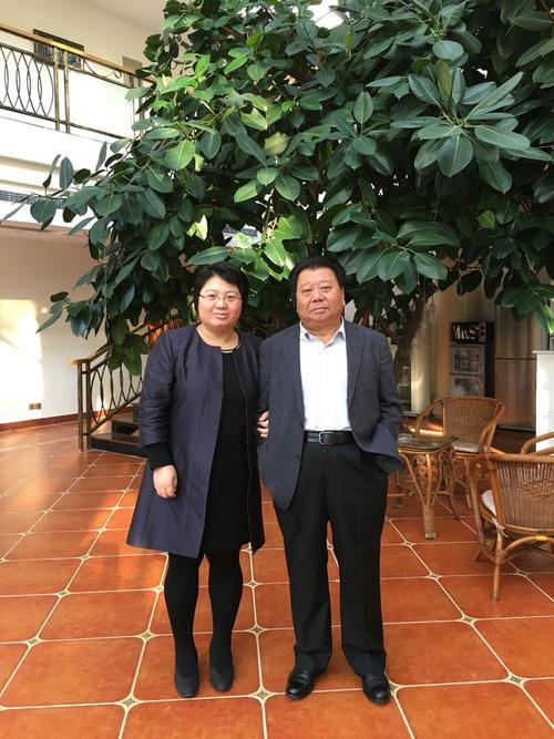 5对山东父女长得像吗？来自济南青岛潍坊滨州济宁，他是山东首富