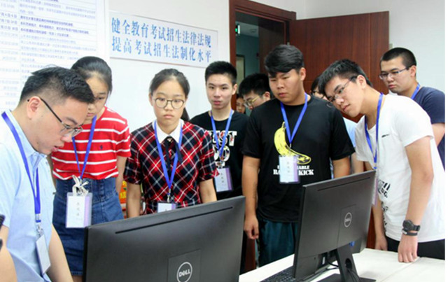 1078万考生有悲有喜，2021高考录取查询时间确定，考生们何去何从