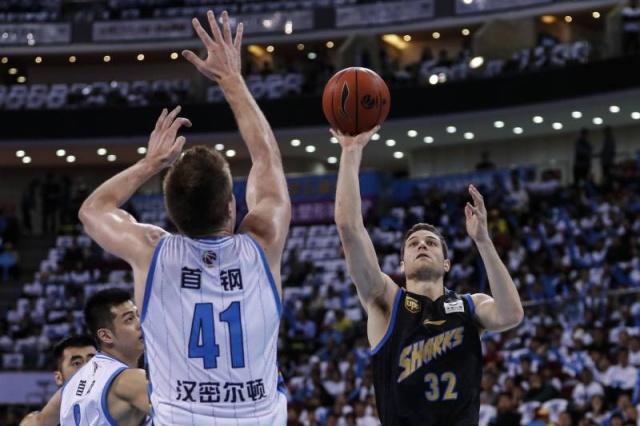 寂寞大神为什么不打nba(“寂寞大神”弗雷戴特重回NBA，上海被淘汰之后他要加盟太阳了)