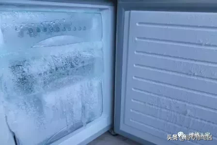 冰箱冷冻室结冰的原因和解决方法（海尔冰箱冷冻室结冰的原因和解决方法）