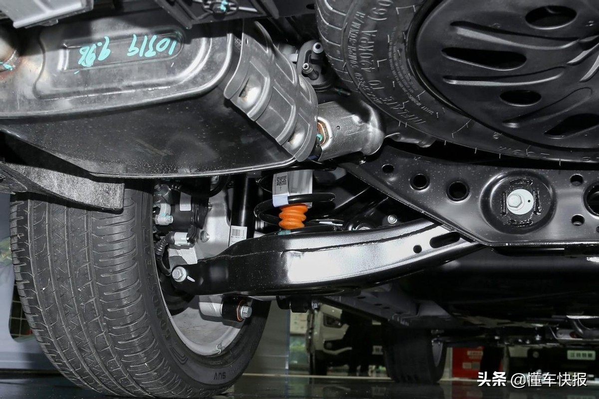 20万左右落地的2.0T中大型SUV，解析福特领裕铂领型