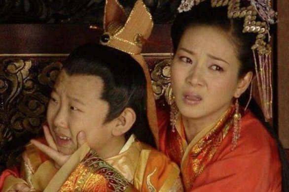 揭秘古代"乳娘":生产后奶水全给别人孩子,自家娃喝米汤存活