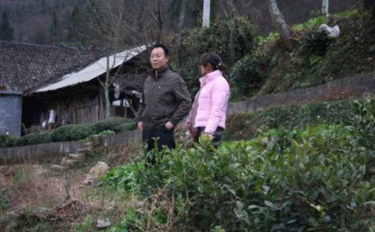 男子因杀妻被判15年，11年后“亡妻”突然回家，已和他人结婚生子