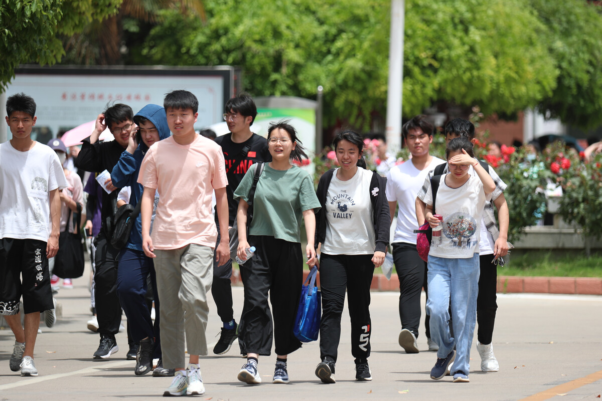 高考预测“录取分数线”出来了！想知道分数的考生，不妨看看