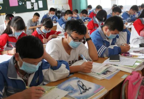 双减政策下，一对一家教将死灰复燃？教育部的通知让家长不再发愁