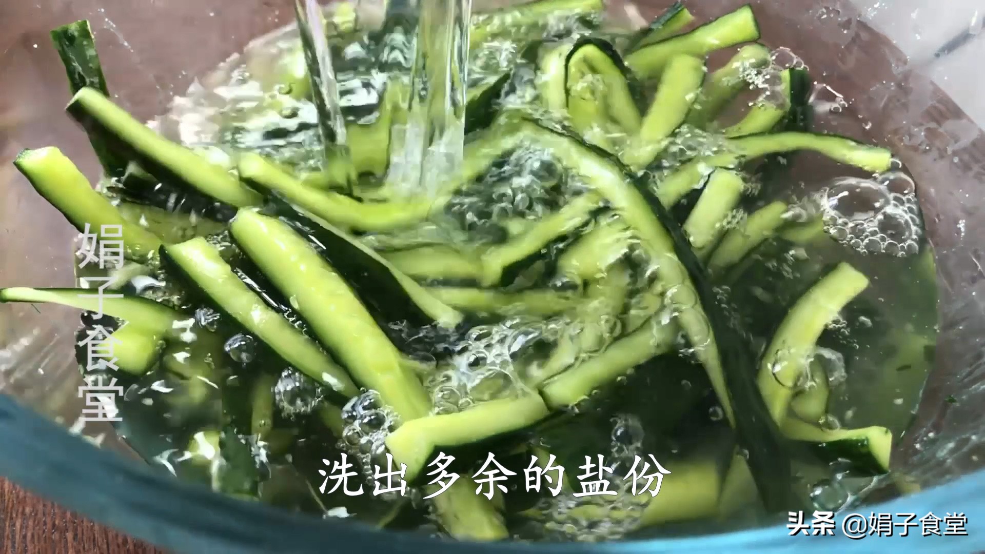 腌制小黄瓜做法（教你做爽脆开胃的腌黄瓜）