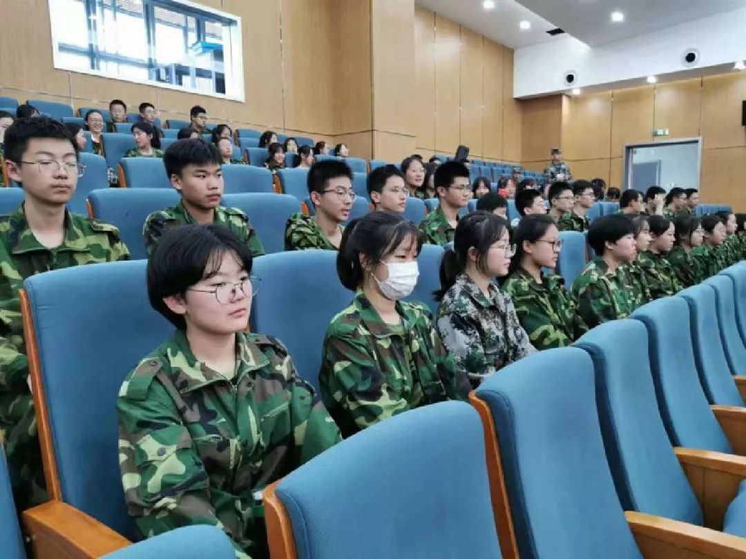 青春正步走 永续爱国情——太原市第二外国语学校2021级高一学生军训纪实