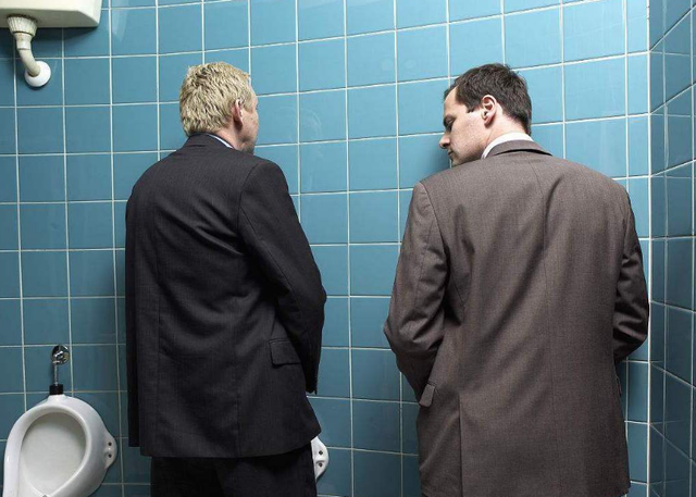 有人一喝水就尿多，有人却两个小时也不上厕所，哪种人身体更好？