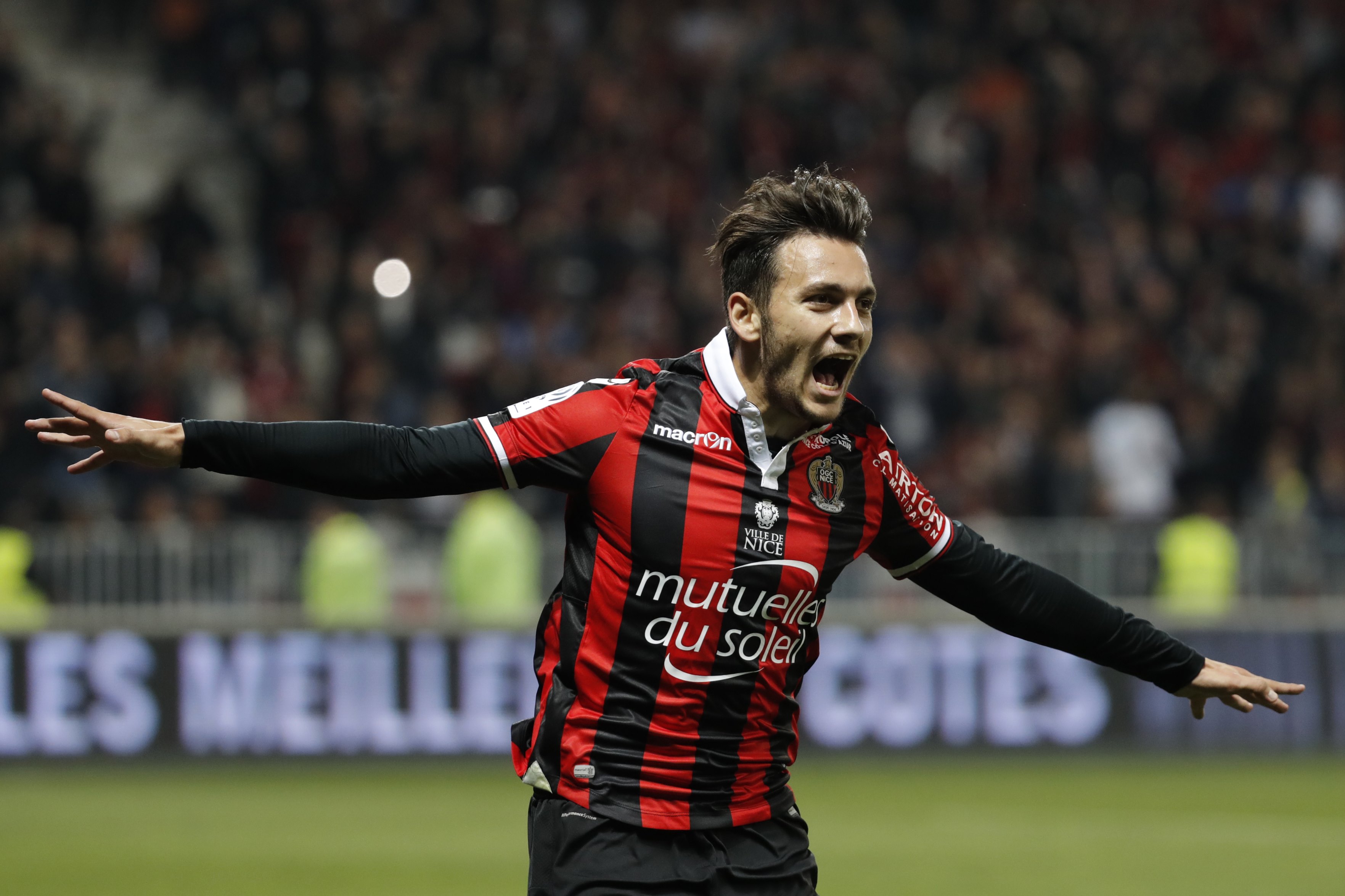 法甲直播在线观看球迷网(周日银屏:晚间七点,法甲直播巴黎客场战尼斯)